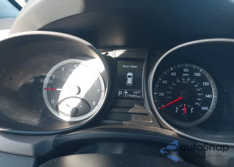 2016 Hyundai Santa Fe Sport 2.4L z USA, uszkodzony, nr VIN 5XYZU3LB0GG341378